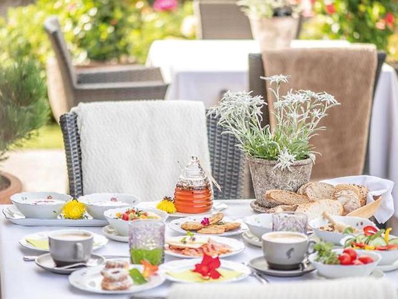 2F15CA368A6270DF6BE079170820CAFB