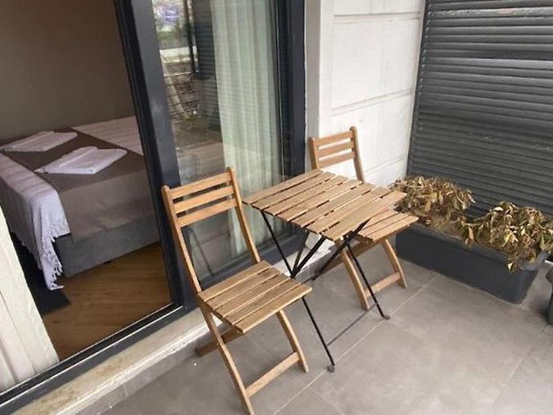 C733031E7F444E39912CCAAF65439BA1