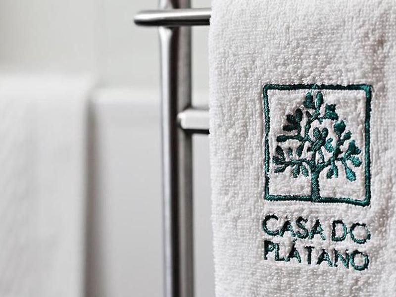 B710837E06E20AB4A5F0EA45DB3C9FC9