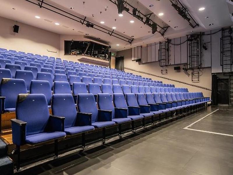 77F58A20CCC21559BD5318E2EF9E1417