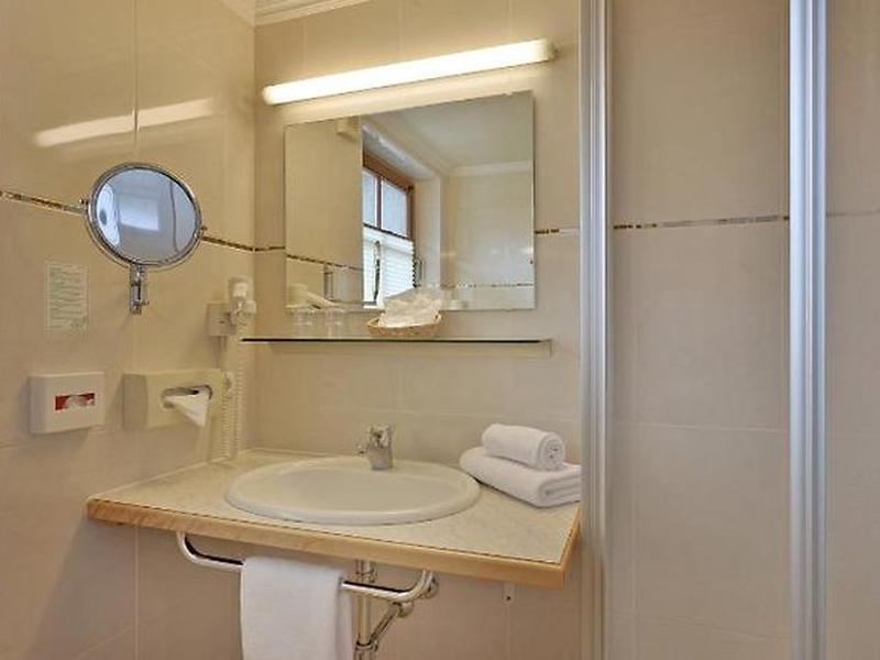 E8CBD5FB0EF425922546FBB88570A568