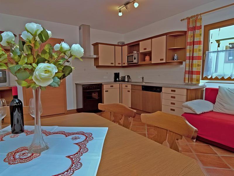 587A27B211B023847702ECF4E166BA17