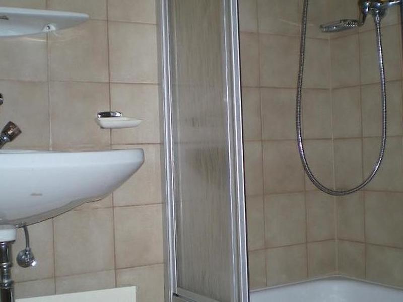 70E906A237AC5DEF13D185F26B7E8D62