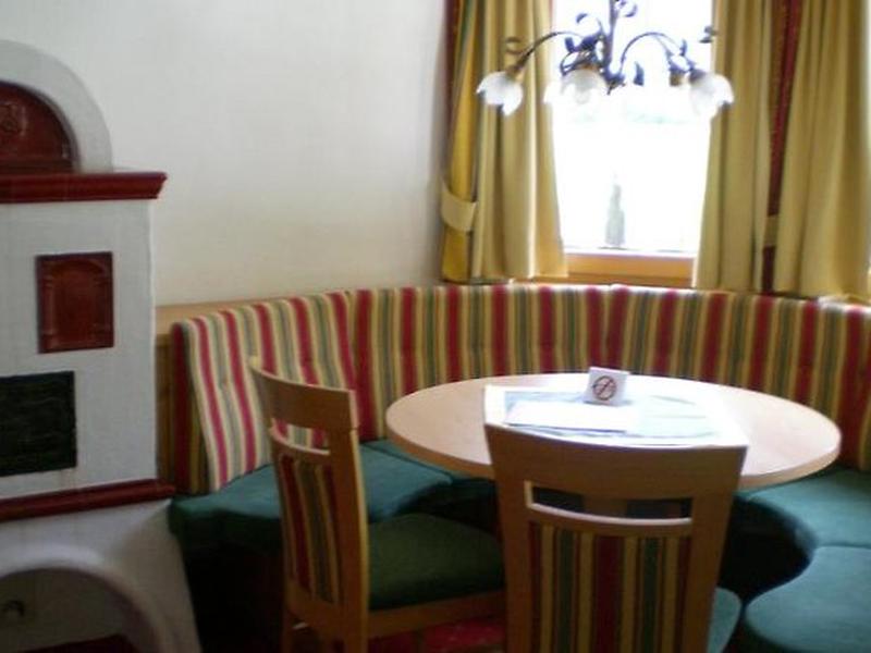 F6AE5E41DA4BEA58217B25CAF4F0E7CC