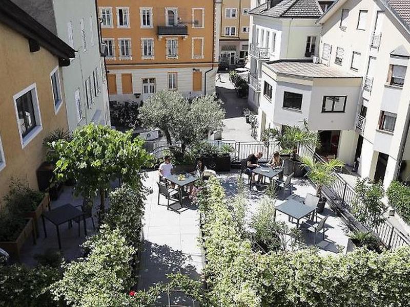 52030281F6B2AC482FAB0F26260576B6