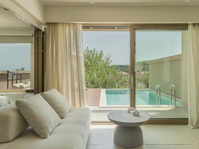 70429EDBE9D649237CF96DFF41767E2B