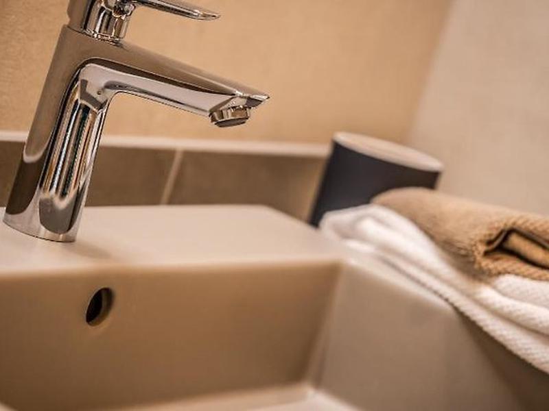 4F1402B6FCE5557C74AD0F70BFEAEEF7