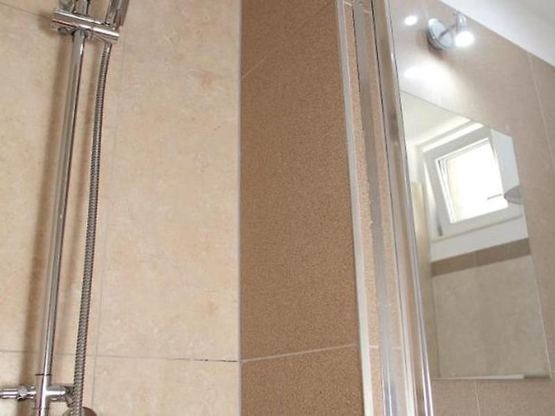 73078A338934F8E3D3D93C5154D72F79