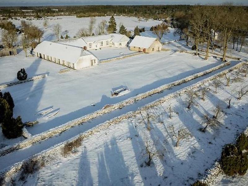 D4927AD29BA3ED37B8F55BFD016326DB