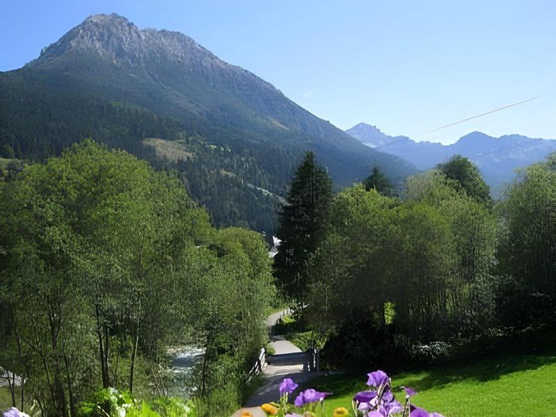 D36EF1E4033B465C037A27637A25E54F