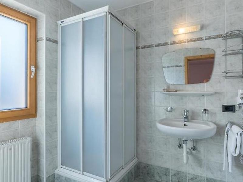 E498B1A8E960D0C2333B1296CECC10EC