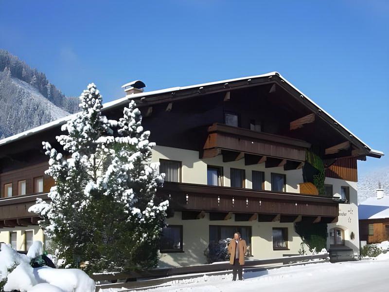 77CF0E78C2EE2BE9CD53480C9953AB0A