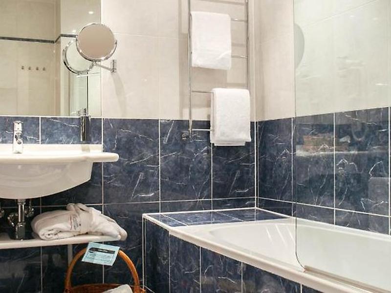 C66FF5B541E345AB11852D5A51BF1C75