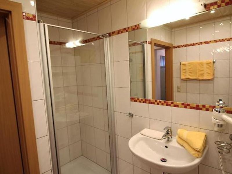 BABD49B387542D8CEA588AC3A1CCC86E