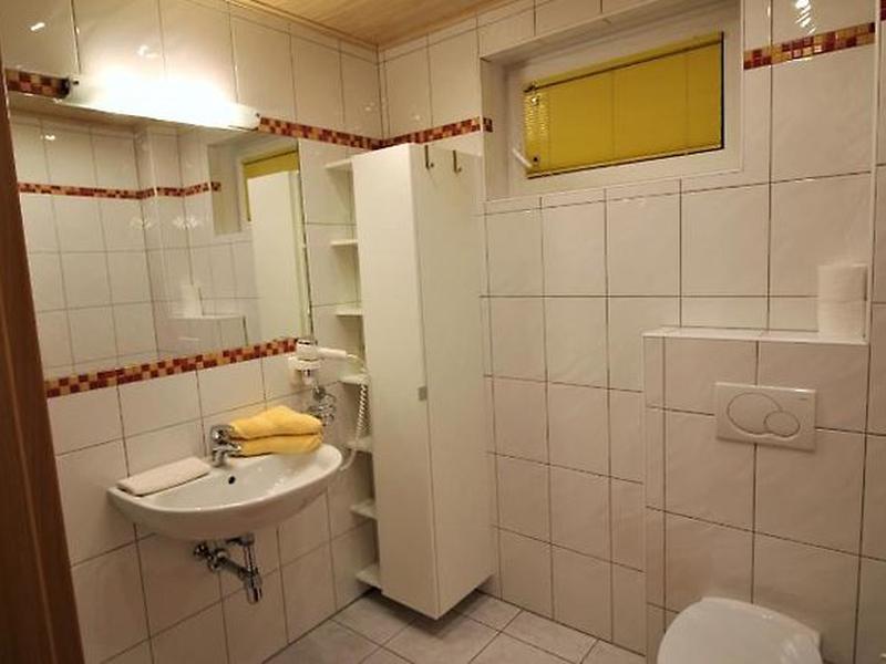 8A3CA9E673DFE299E0EE7F3B97F8A883