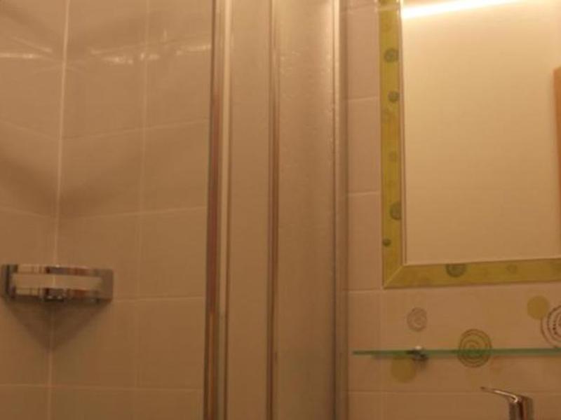 9B3A5035F2FC445F312B282C0DC07148