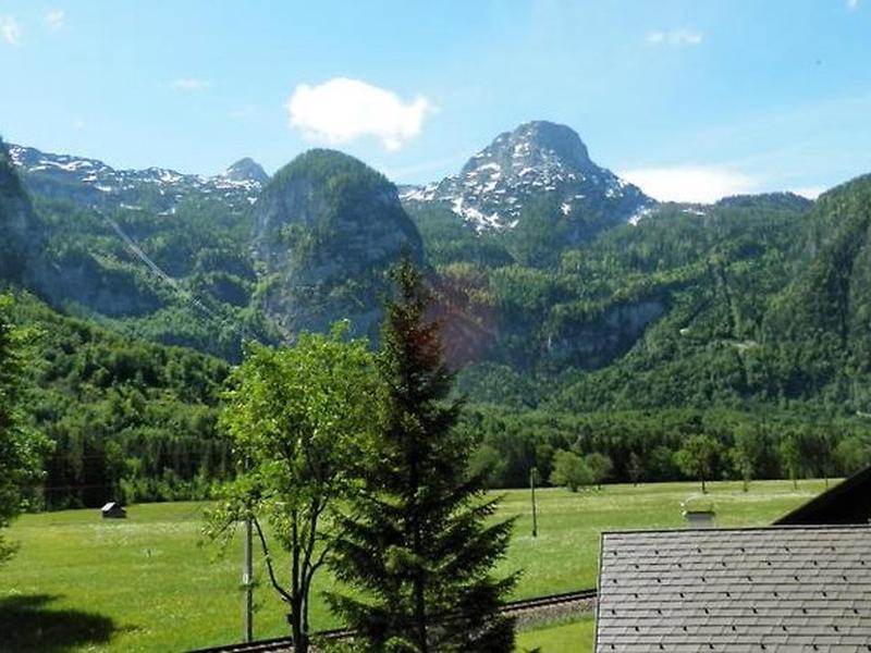 7E189A87F4C5A06E19DB33727667A903