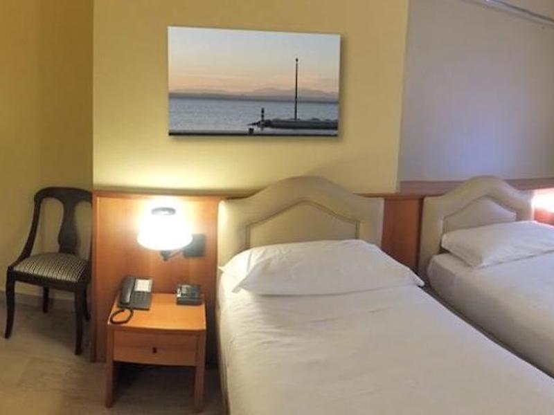 5A17F116794F0EE461775A7C85C9277F