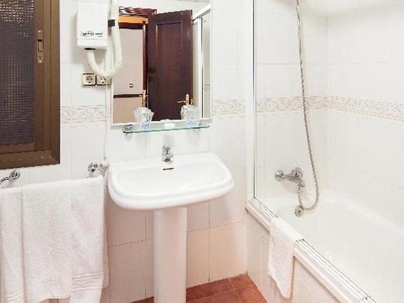 A4D21F0E90685E667A0B2752E861969C