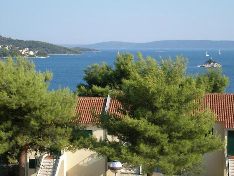 AF8DC42D1B4897CA20BB248CCAB2CE4A