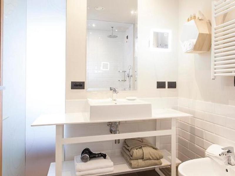 6E28CBD56444206DF44D564D9A425639