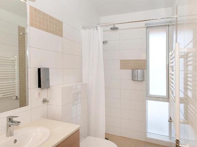 76CA080FFF753267321EF5C82D78BEB6