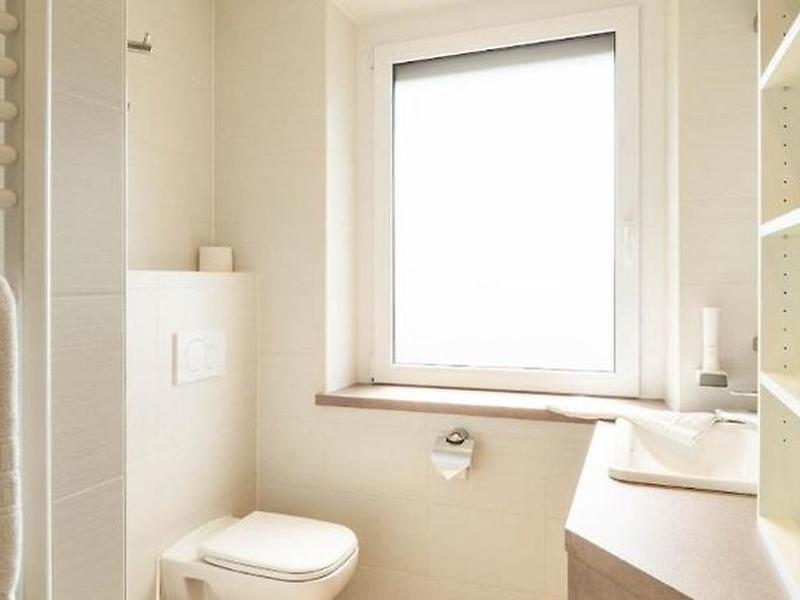 70389B06619E2FF92097D083A031154A