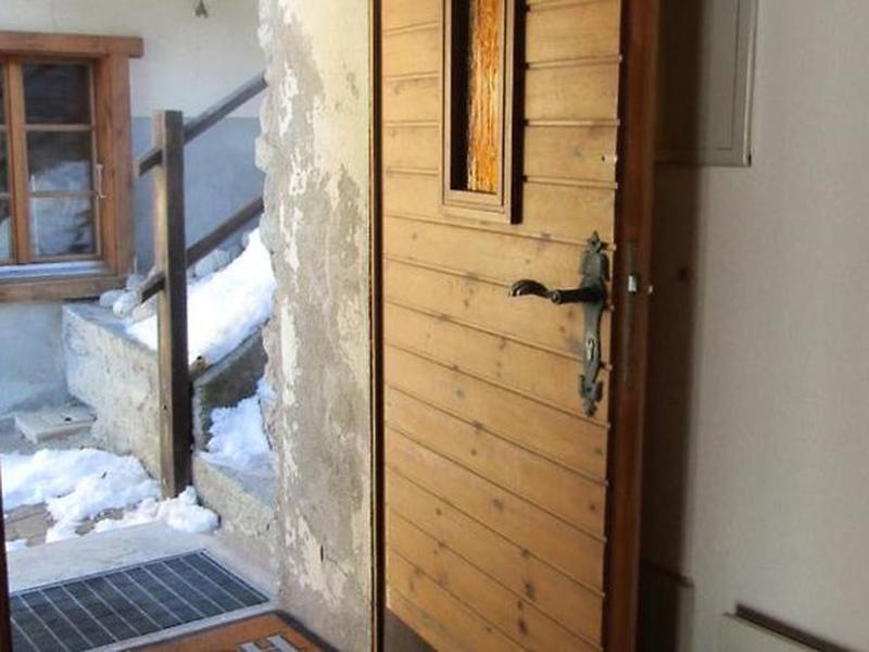 5A346F9CA9C4940ACF17BFB96604922E