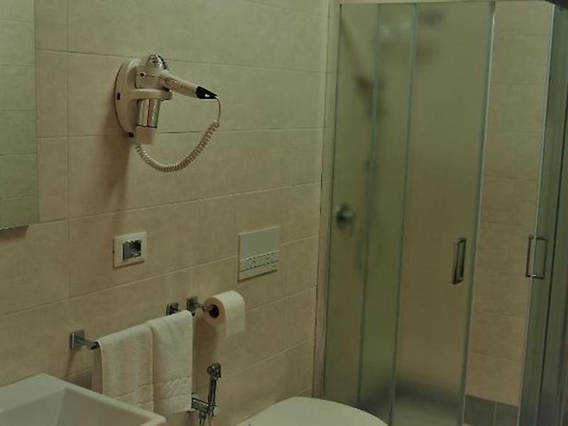 CB4F0EC3181317583D80C1CAD02C2811