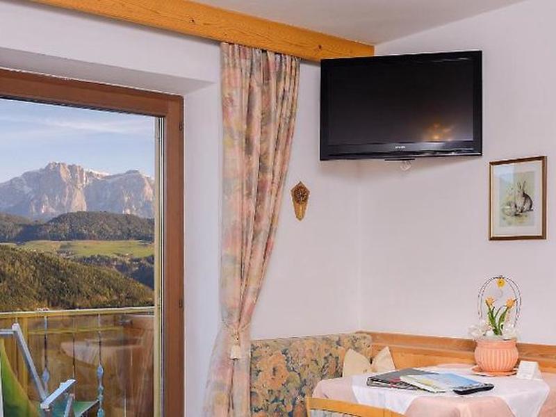 8567CAF0CD8385A714F8468B98F5574D