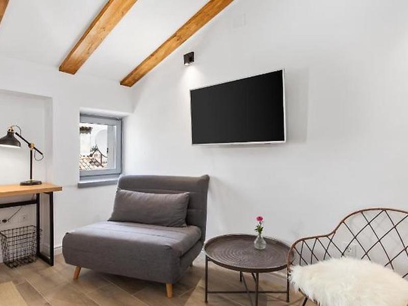 40A7B5CB24A92074B163DC2EE012E30A