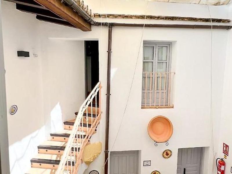 C5A86D382C202FD1C42B60518E13FAF9