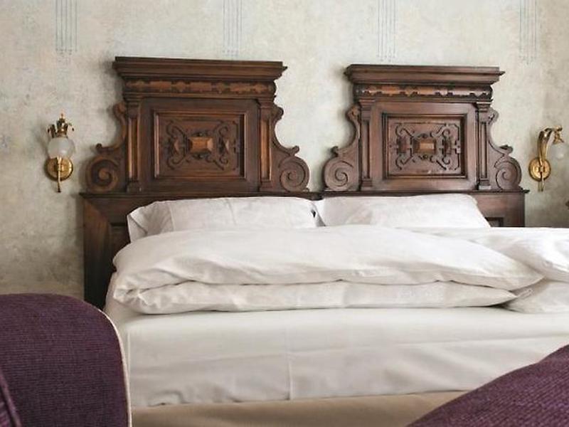 01DBE5DE83D62B0B79CFCCDC66793A4B