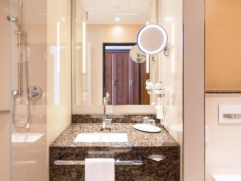 CCCACDDC8E8316E8335D4E8336D3723C