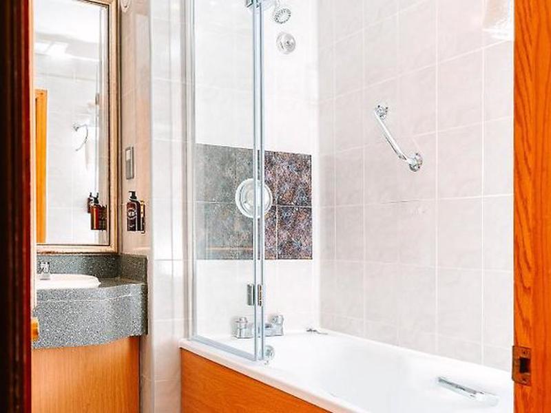 5492A3ED574398607F2AE2E221480612