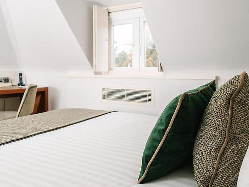 F2F5D8D9E6C202475ED8B34859650B54