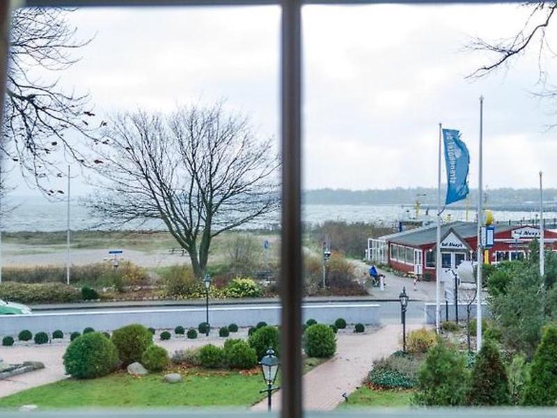 777CC355FC834935362807BC4F9C250C