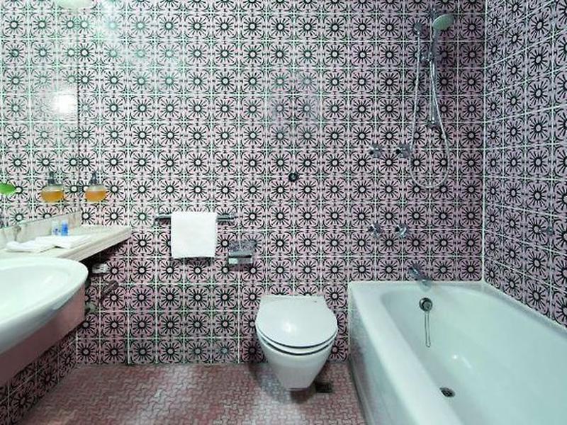 606FA13856ECCCE949B61AB7AED4401A