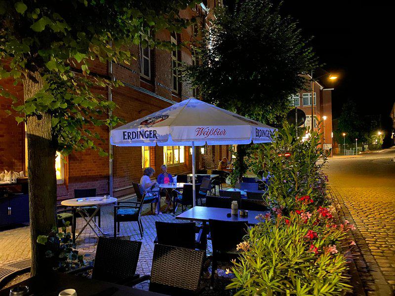 B9E33A1691CD8DCD9C7DA25E0B7A5619