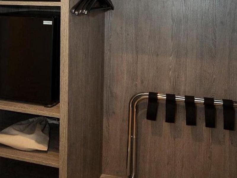 DC97CF9A389E5206F1A4BD04696D8D7B