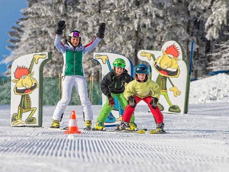 2688E26245AE7953FF3B09FB55A7F49A