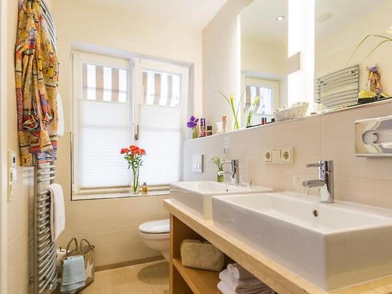 4A04832CF35DA9DAC611AEBEB485838B