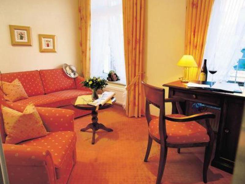 1F6551F1BB8527BE5CFE9ED301C7E8D0