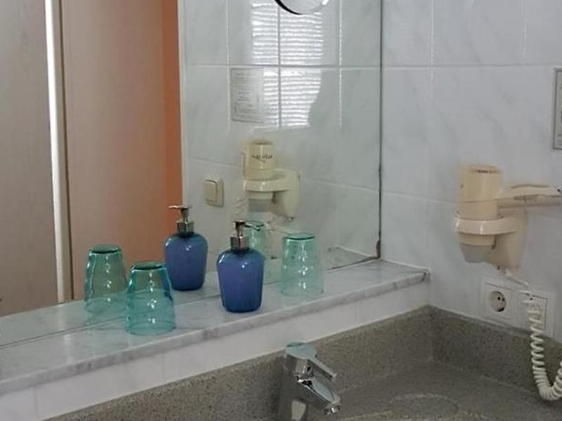 C5C075D3E4B0A66719A84DA975495C19