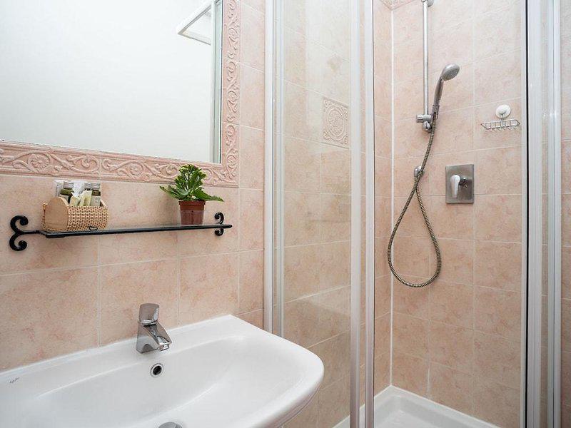 D4D66FBECB191F7E76C175F83C5D6C3B