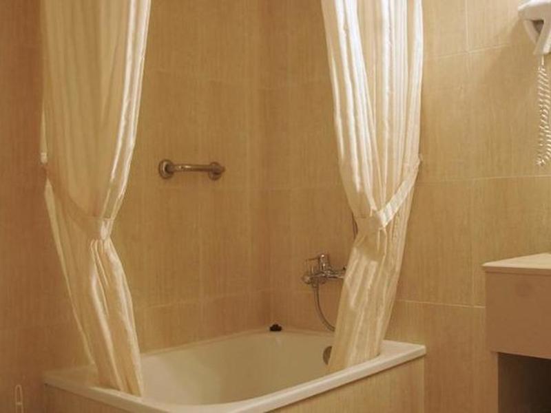 2445F5AFF39728CC5658B7F8A8A4841B