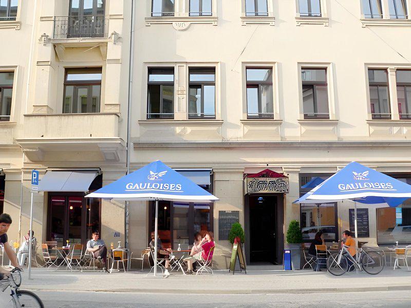 B2A9497A125B7C04F92C61D9EF9990F4