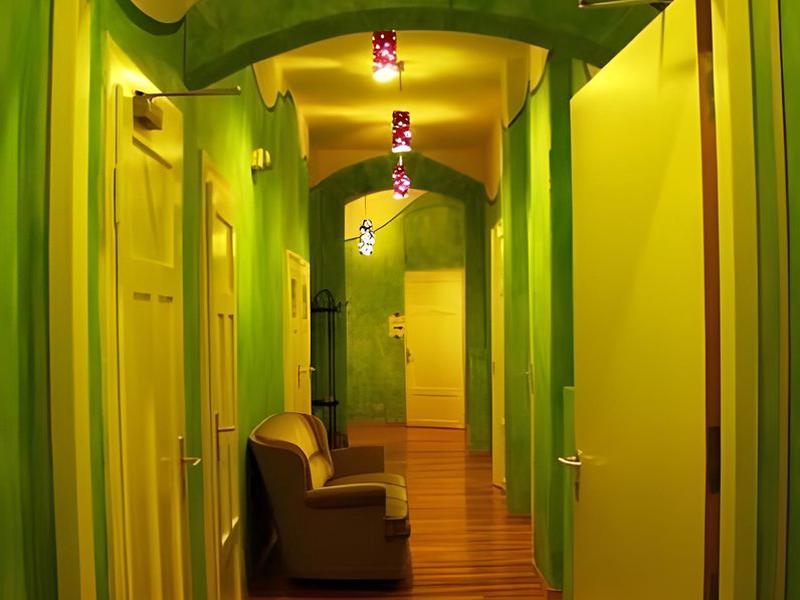 EBAAD156FF0D4001BA176E0086BCFB21