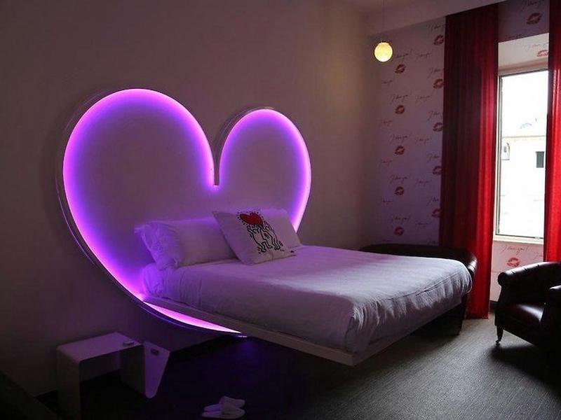 52885FA83BCDC65FEB6528C25546A71D