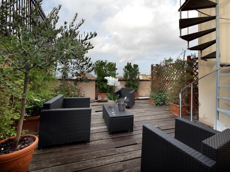 7258B8D119C0F06B1602419BD96D7E48